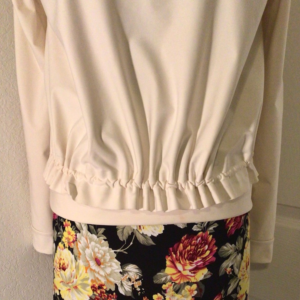 Lululemon Off White Pullover Jacket - image 2